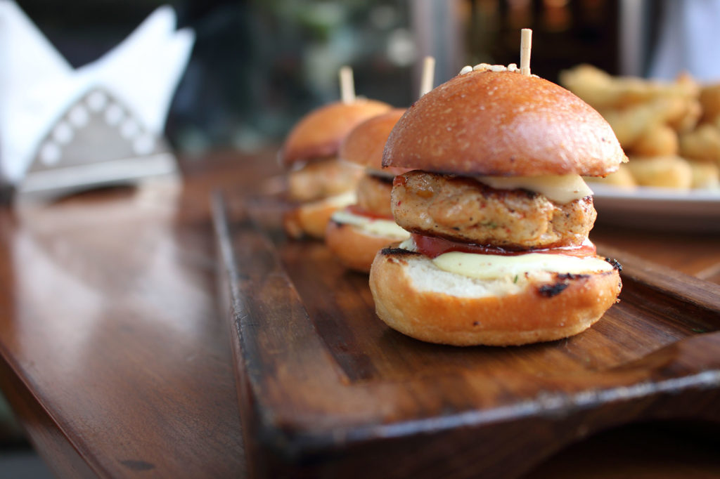 hamburguesa-vegetariana-verduras-restaurante-almeria-bar-hamburgueseria