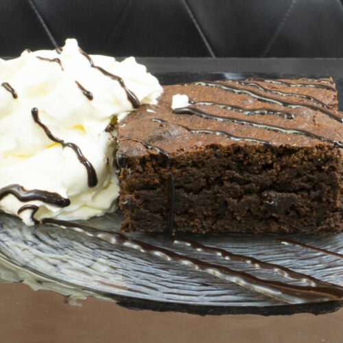 Brownie casero con mucha chocolate